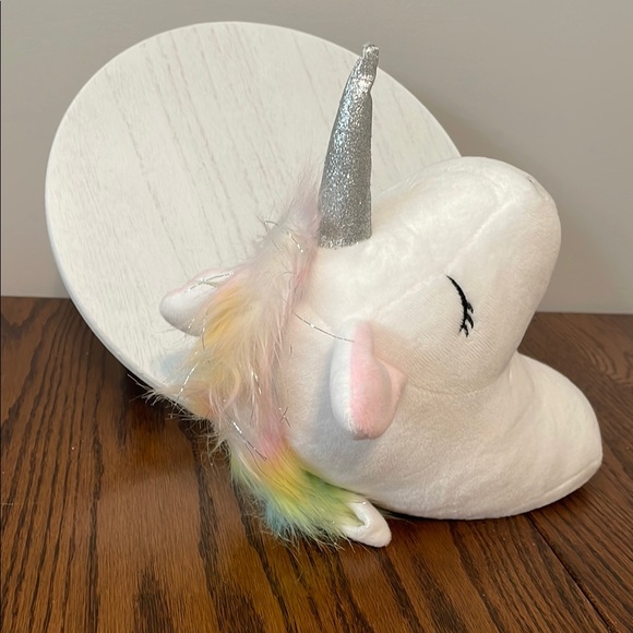 White Unicorn Wall Mount with Silver Horn - Picture 5 of 7